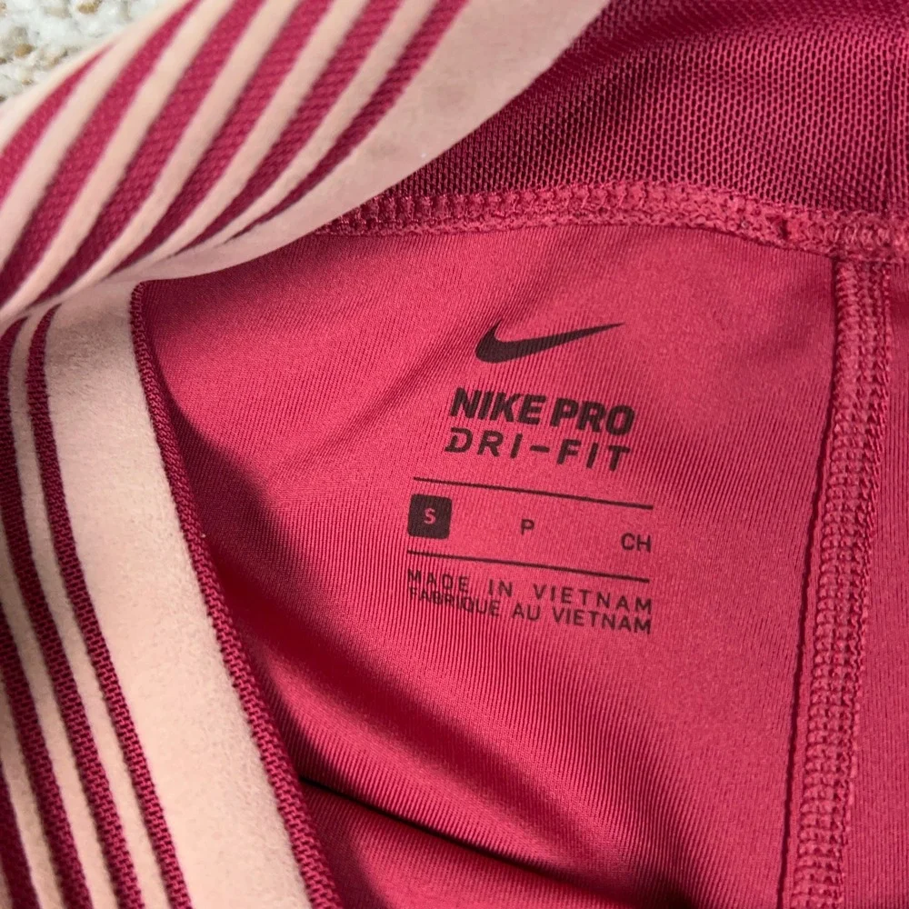 Nike Pro Leggings Women Small Red Gym Training Dri-FIT Mesh 7/8 Tights Pants Gym